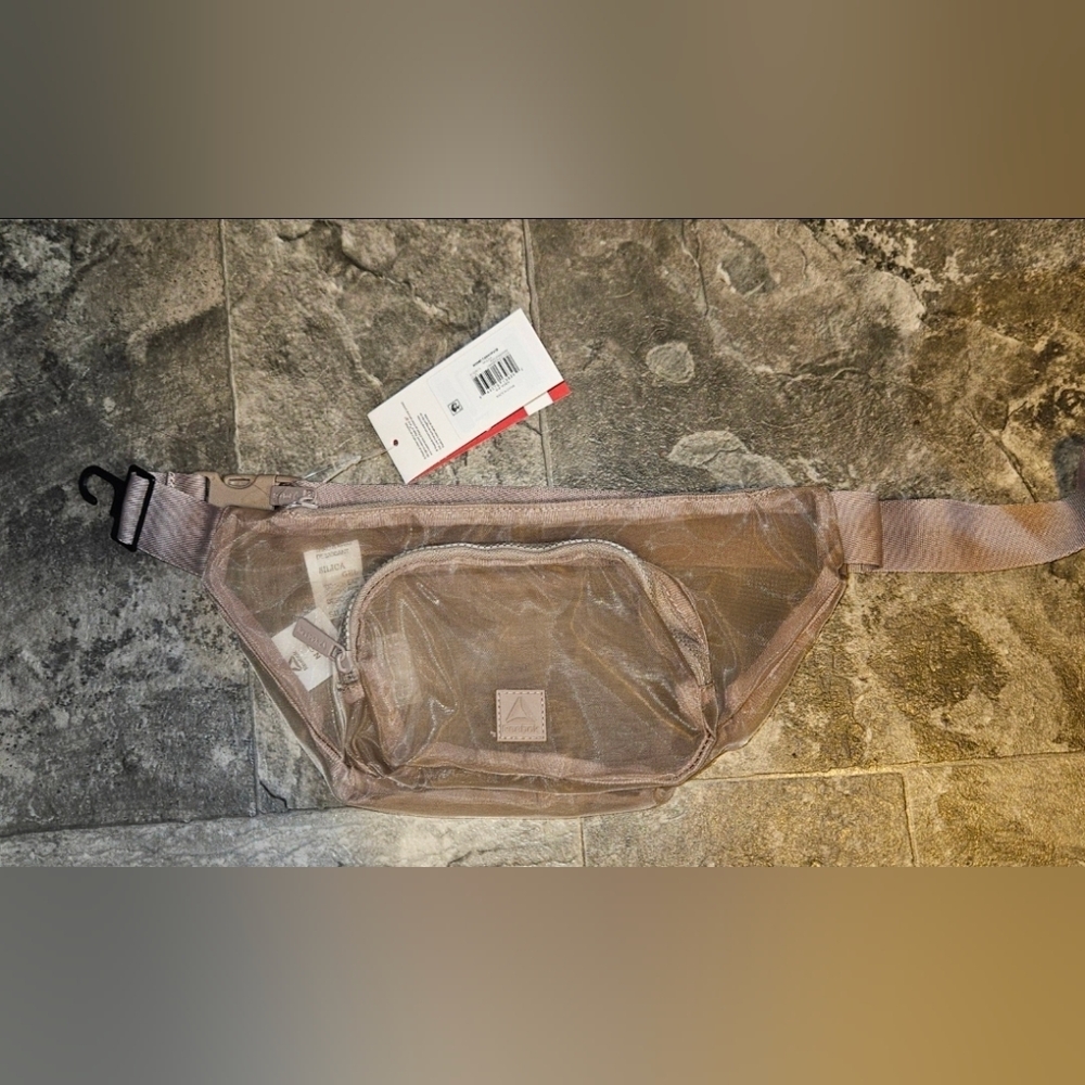 Reebok Women's Monet Fannypack in Mocha NWT